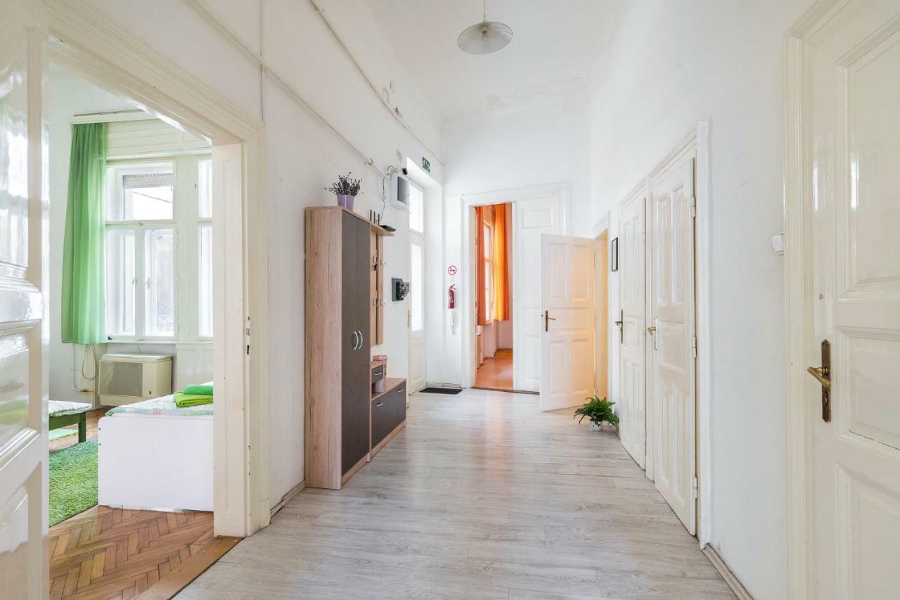 Izabella Home Βουδαπέστη Εξωτερικό φωτογραφία