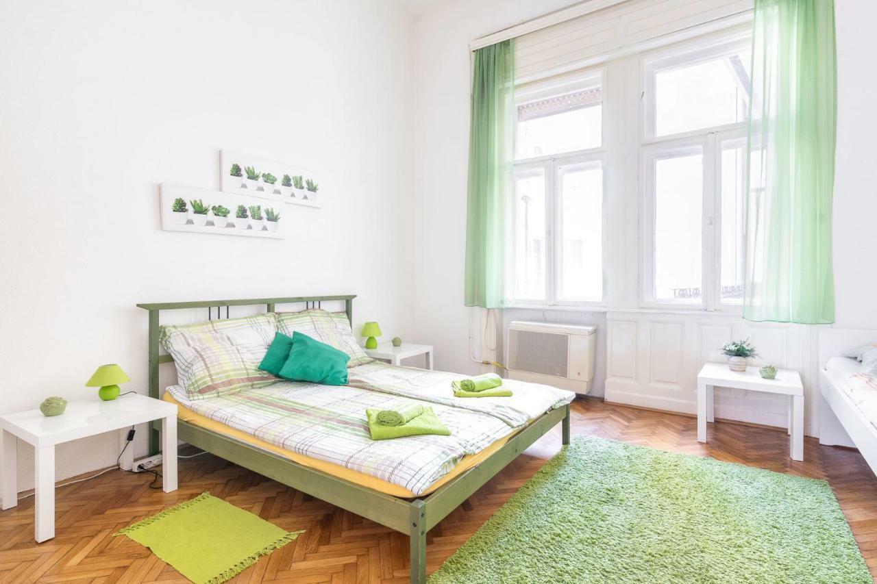 Izabella Home Βουδαπέστη Εξωτερικό φωτογραφία